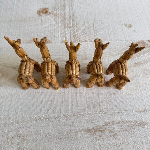 Set of Five Vintage Woven Straw Llamas - South Western Folk Art Woven Donkeys - Picture 5 of 8